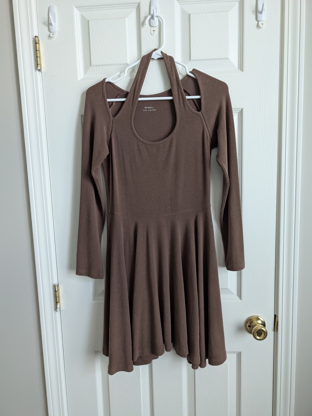 Eco-Mousse® Halter Neck Line Ruffle Hem Dress